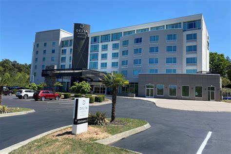 triangle park hotel.